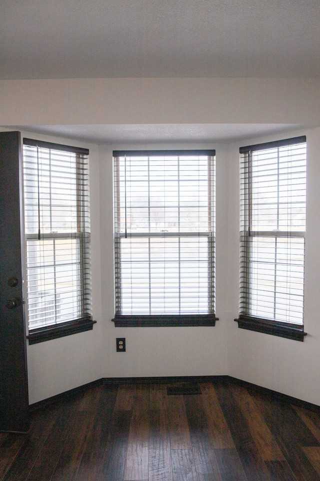 929 W 12th St N #929 - Photo 7 of 29