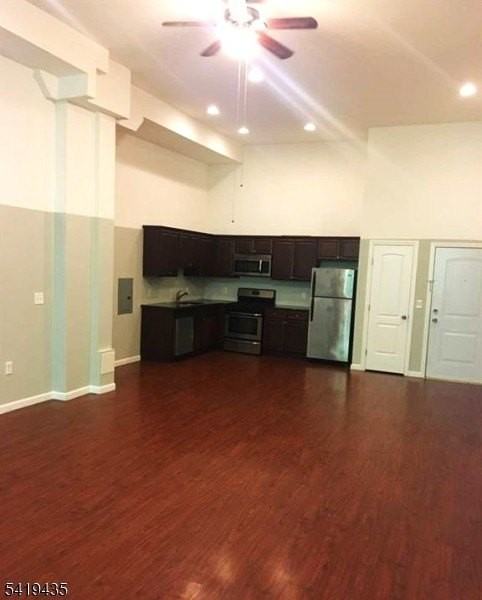 55 Westervelt Ave - Photo 7 of 13