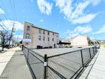 239 Union Blvd - Photo 1 of 1