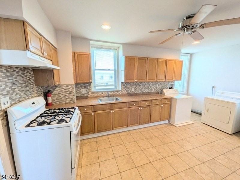 239 Union Blvd - Photo 7 of 19