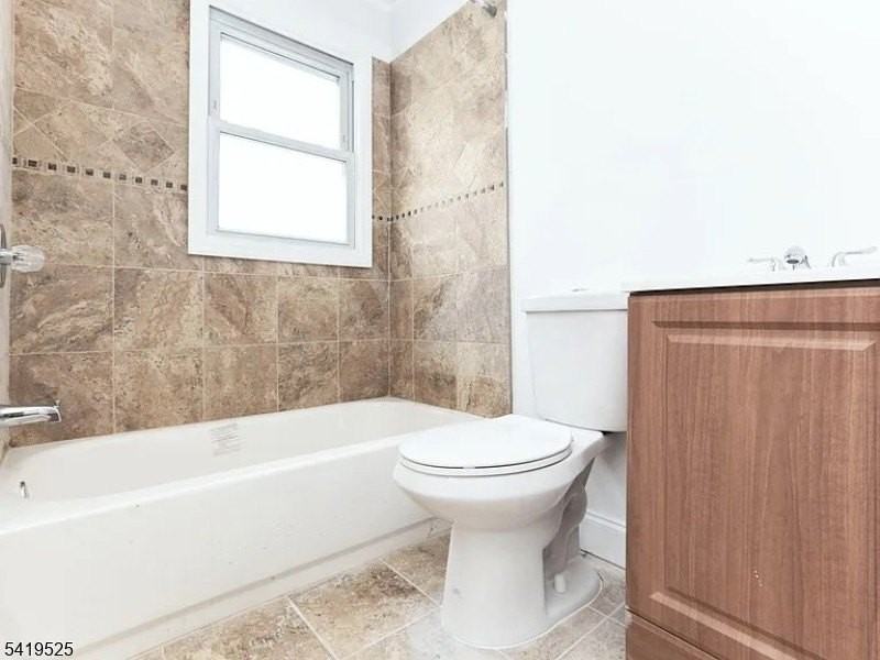 202 Kerrigan Blvd #2 - Photo 3 of 5