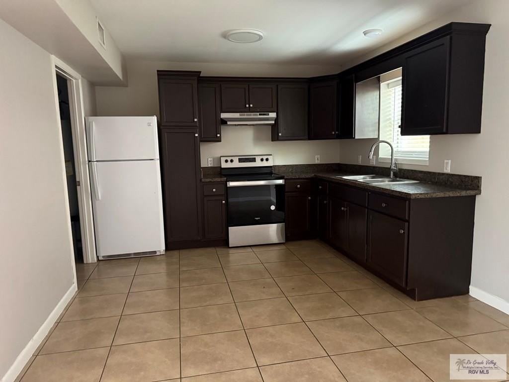 824 S Central Ave Apt 3 - Photo 4 of 10