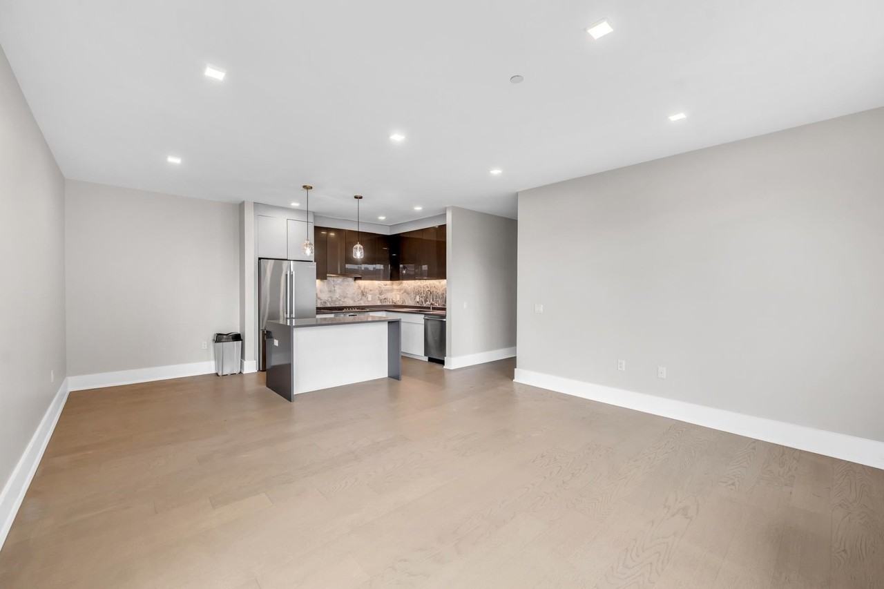 7101 River Rd #202B - Photo 3 of 25