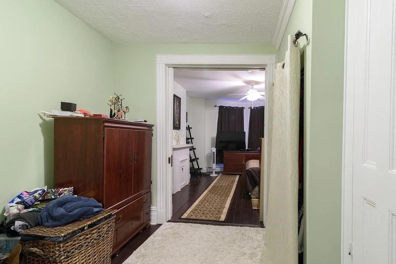 1212 Washington St #4N - Photo 5 of 10