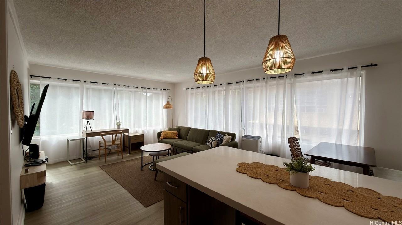 2547 Ala Wai Blvd Apt 201 - Photo 4 of 9