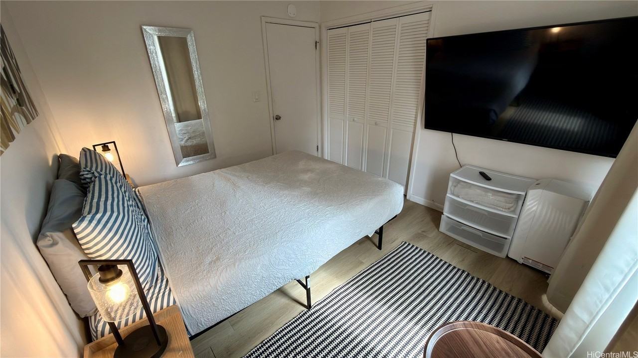 2547 Ala Wai Blvd Apt 201 - Photo 6 of 9