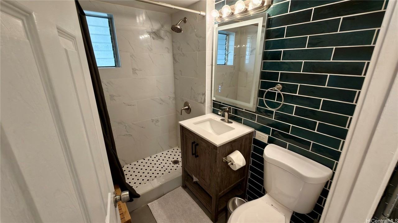 2547 Ala Wai Blvd Apt 201 - Photo 7 of 9