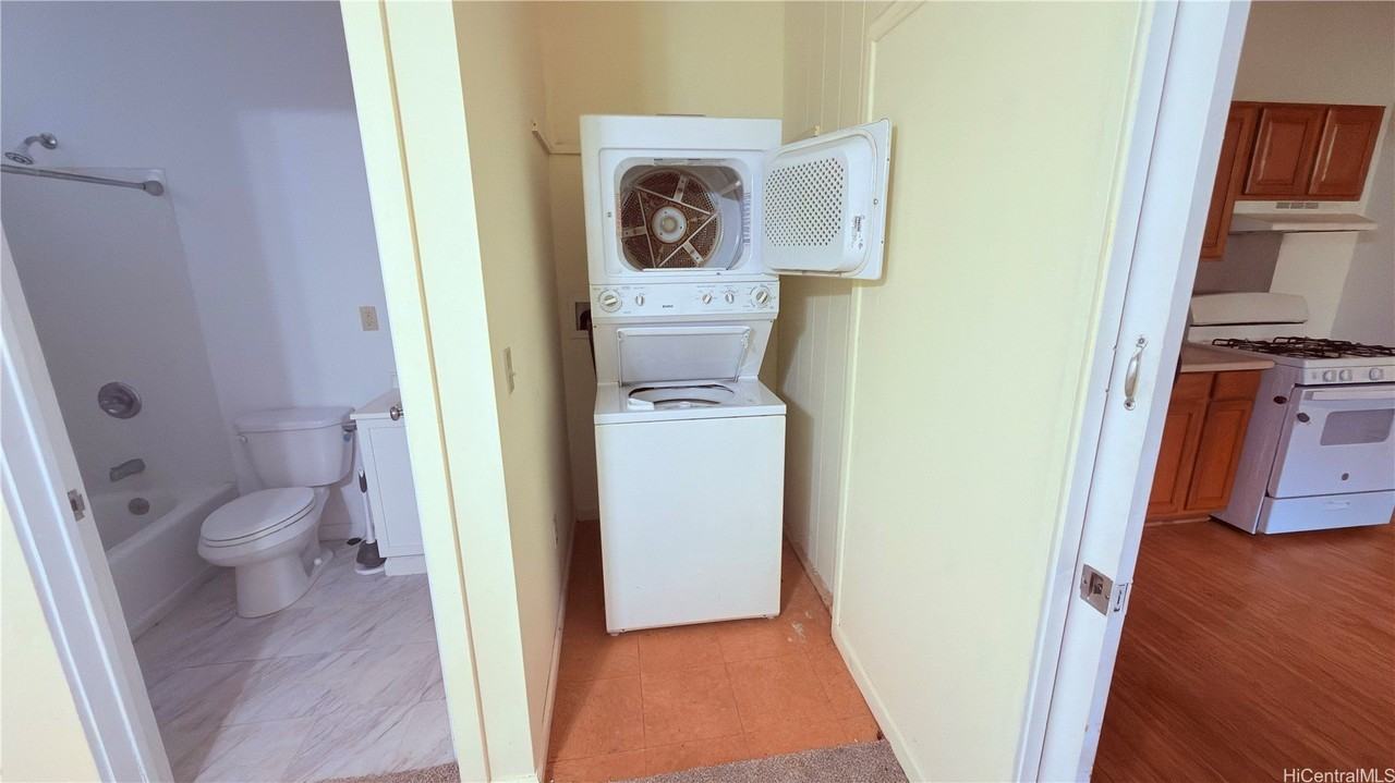 94-1086 Lumihoahu St Unit B - Photo 5 of 5