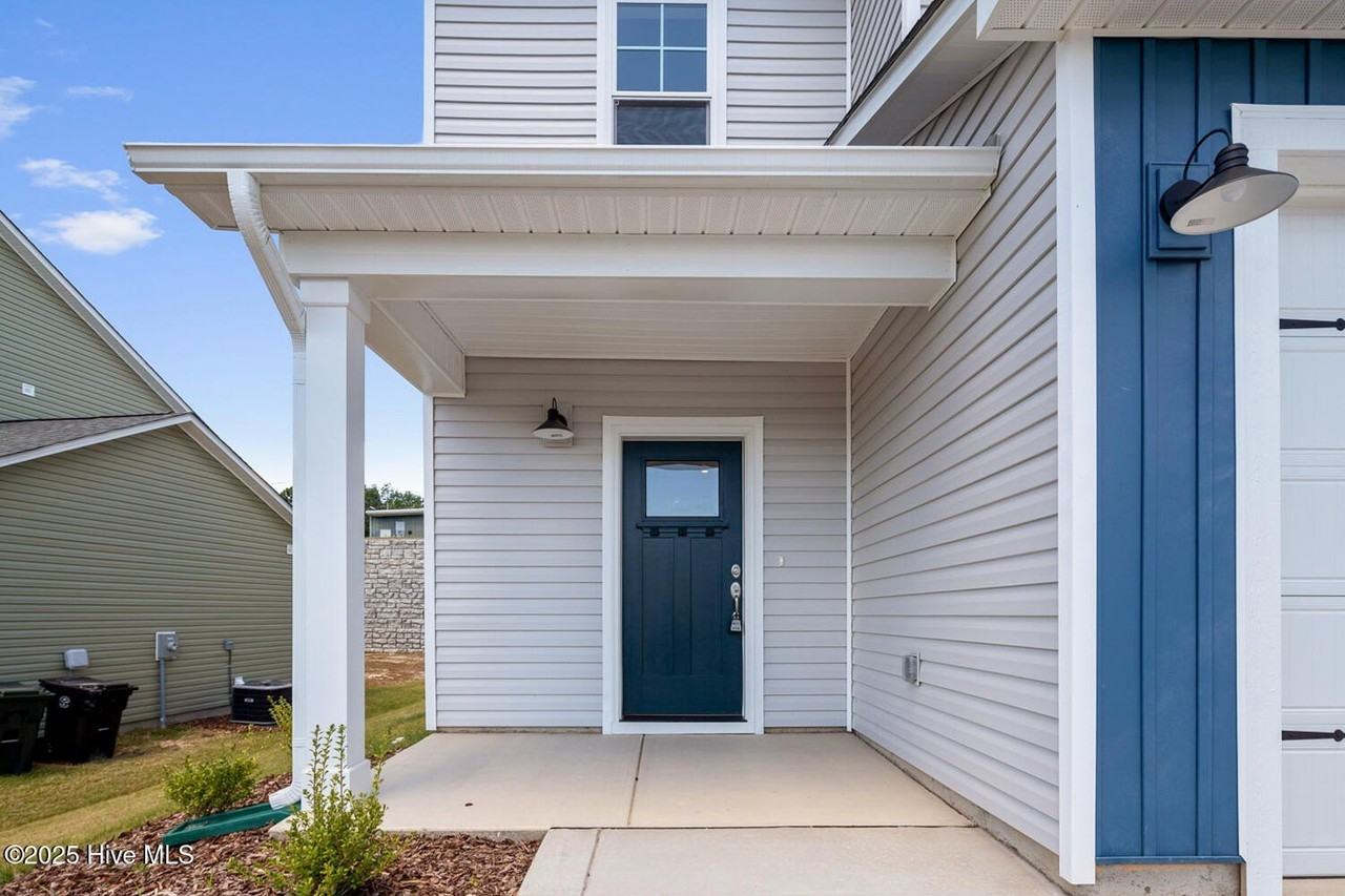 516 Burgundy Dr - Photo 5 of 47