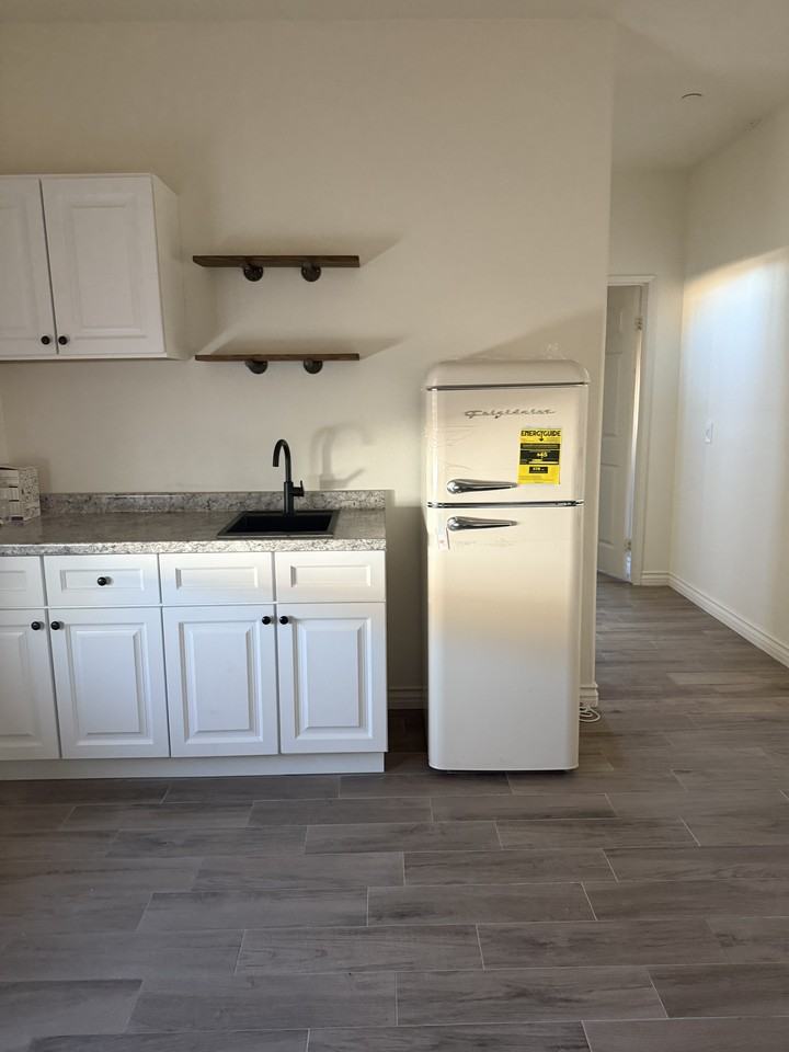 43237 17th St E - Photo 6 of 8