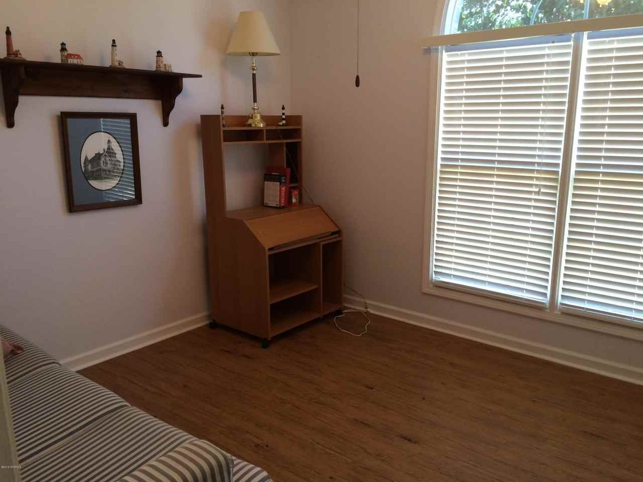 421 Deer Path - Photo 6 of 9