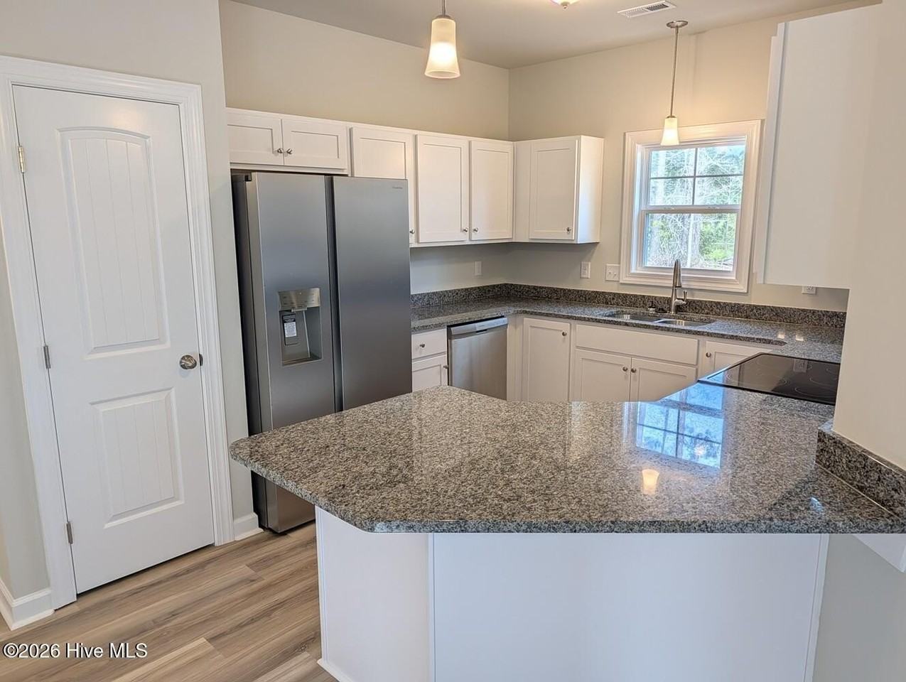 116 Crab Claw Spit Ln - Photo 4 of 17