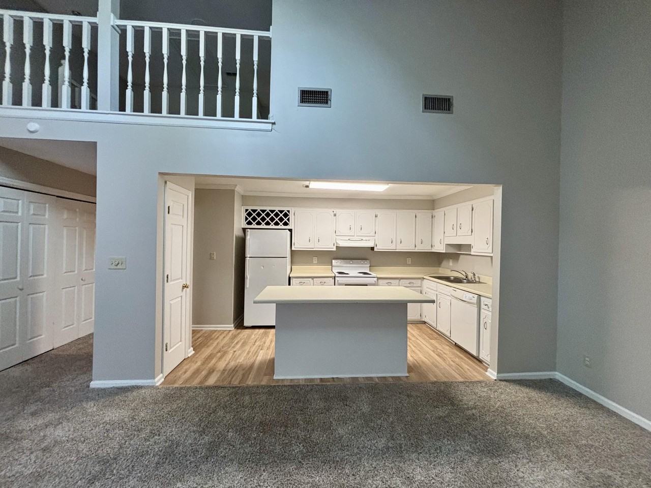 2139 Holt St - Photo 6 of 16