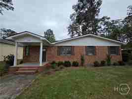 featured image of 103 W 15th St