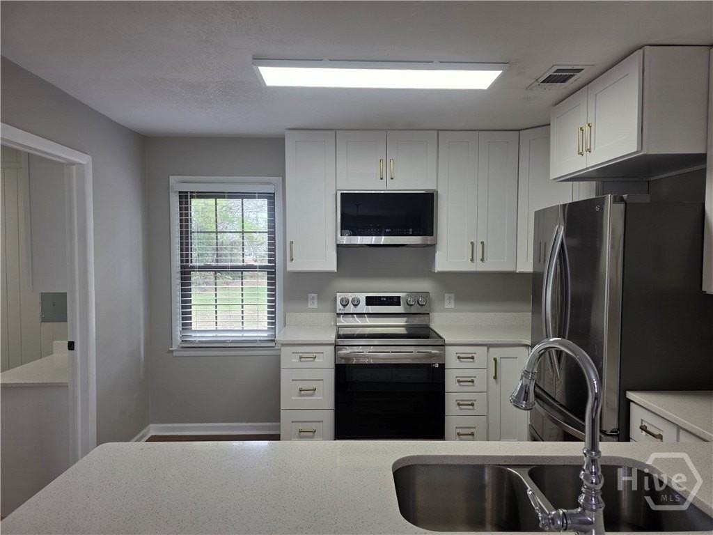 103 W 15th St - Photo 6 of 15