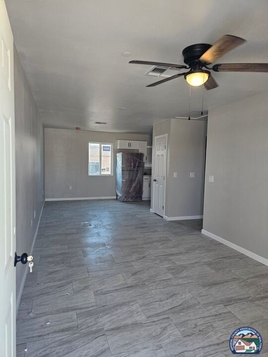 172 W Alamo St Unit 1 - Photo 2 of 6