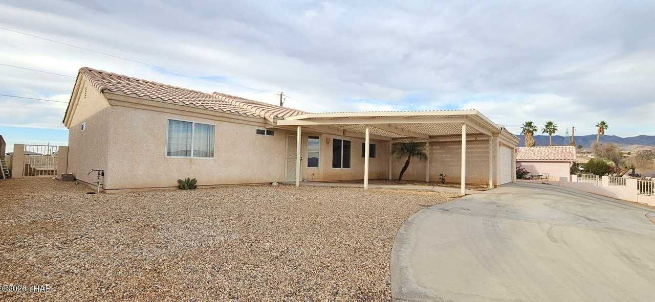 3051 Simitan Dr - Photo 2 of 39