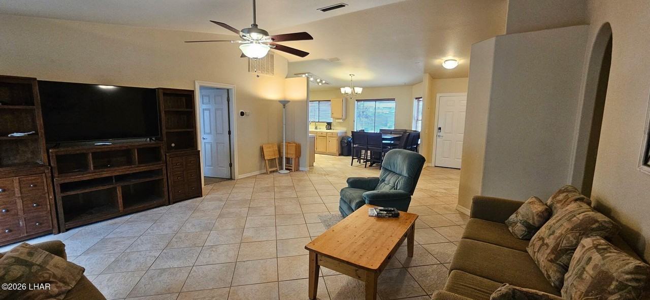 3051 Simitan Dr - Photo 5 of 39