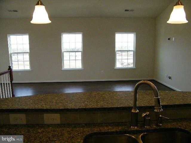 42577 Burbank Ter - Photo 6 of 22