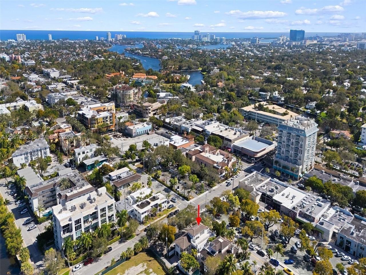 827 Se 2nd Ct - Photo 5 of 46