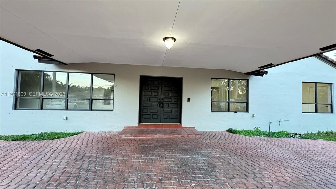 16220 Sw 173rd Ave - Photo 3 of 35