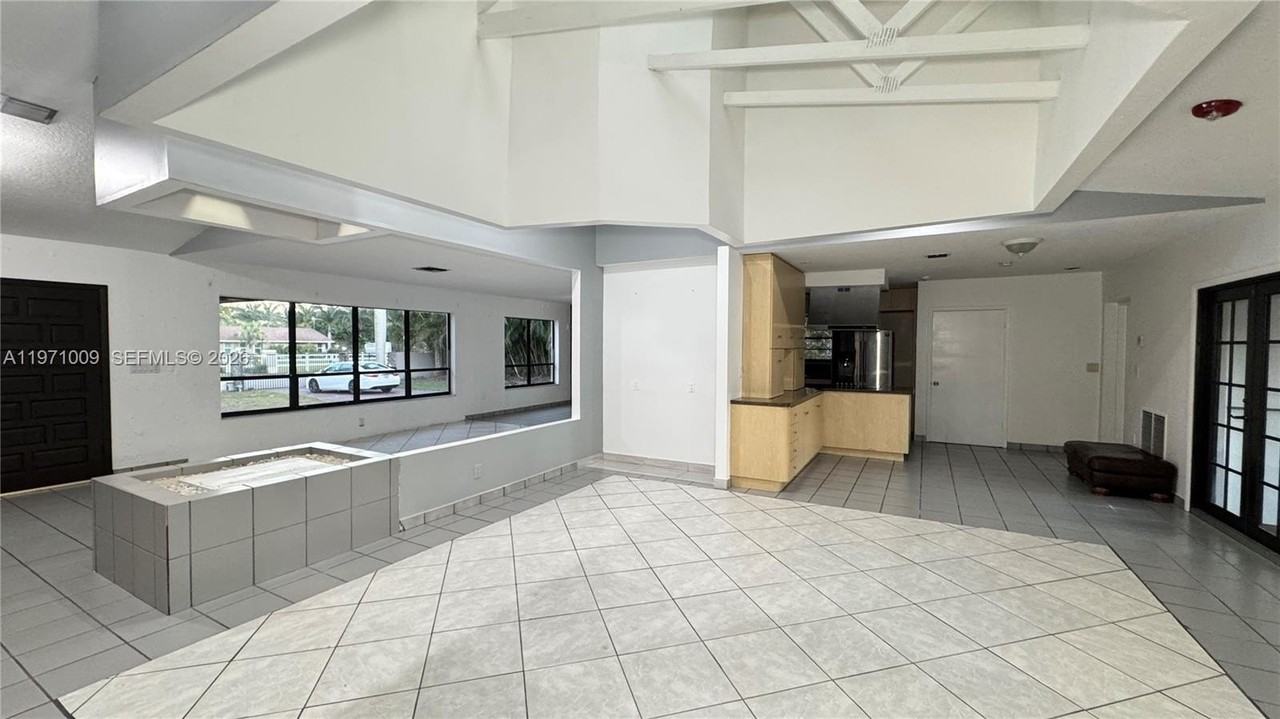 16220 Sw 173rd Ave - Photo 6 of 35