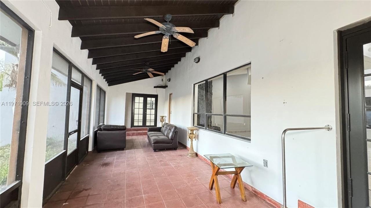 16220 Sw 173rd Ave - Photo 7 of 35