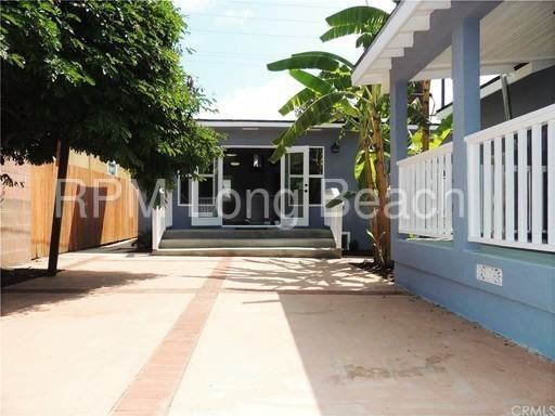 1457 Loma Ave #A - Photo 2 of 11