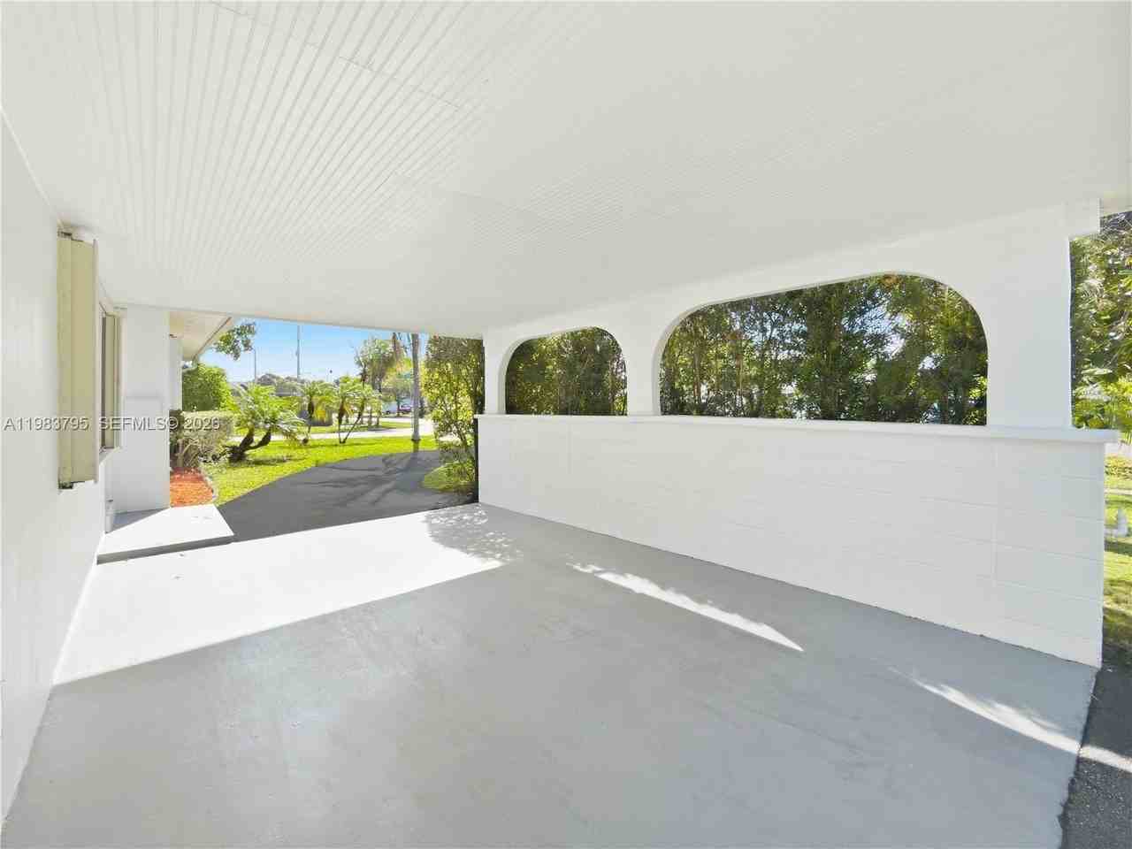 8501 Sw 128th St - Photo 6 of 28