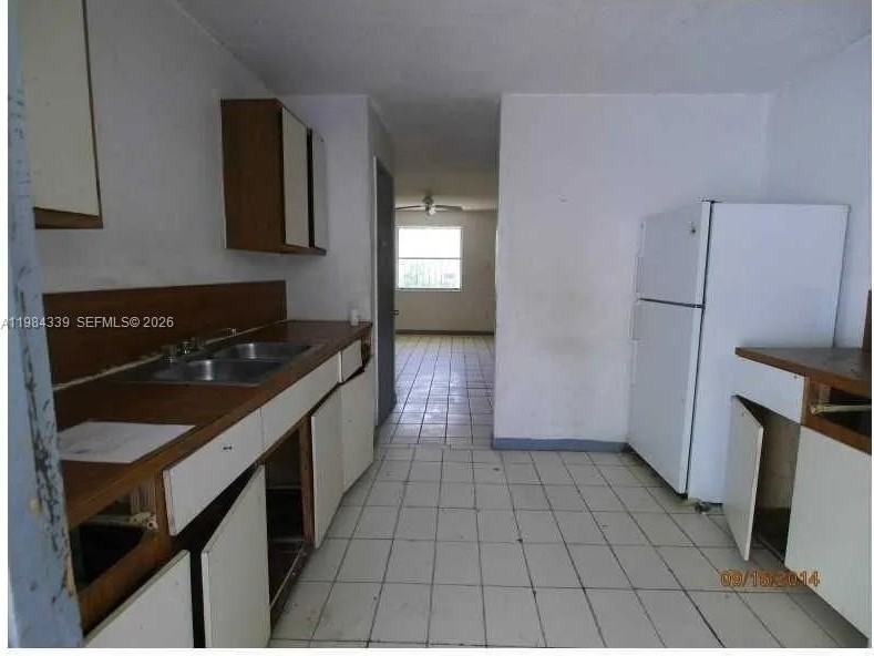 1328 Nw 5th Ave #1328 - Photo 6 of 7