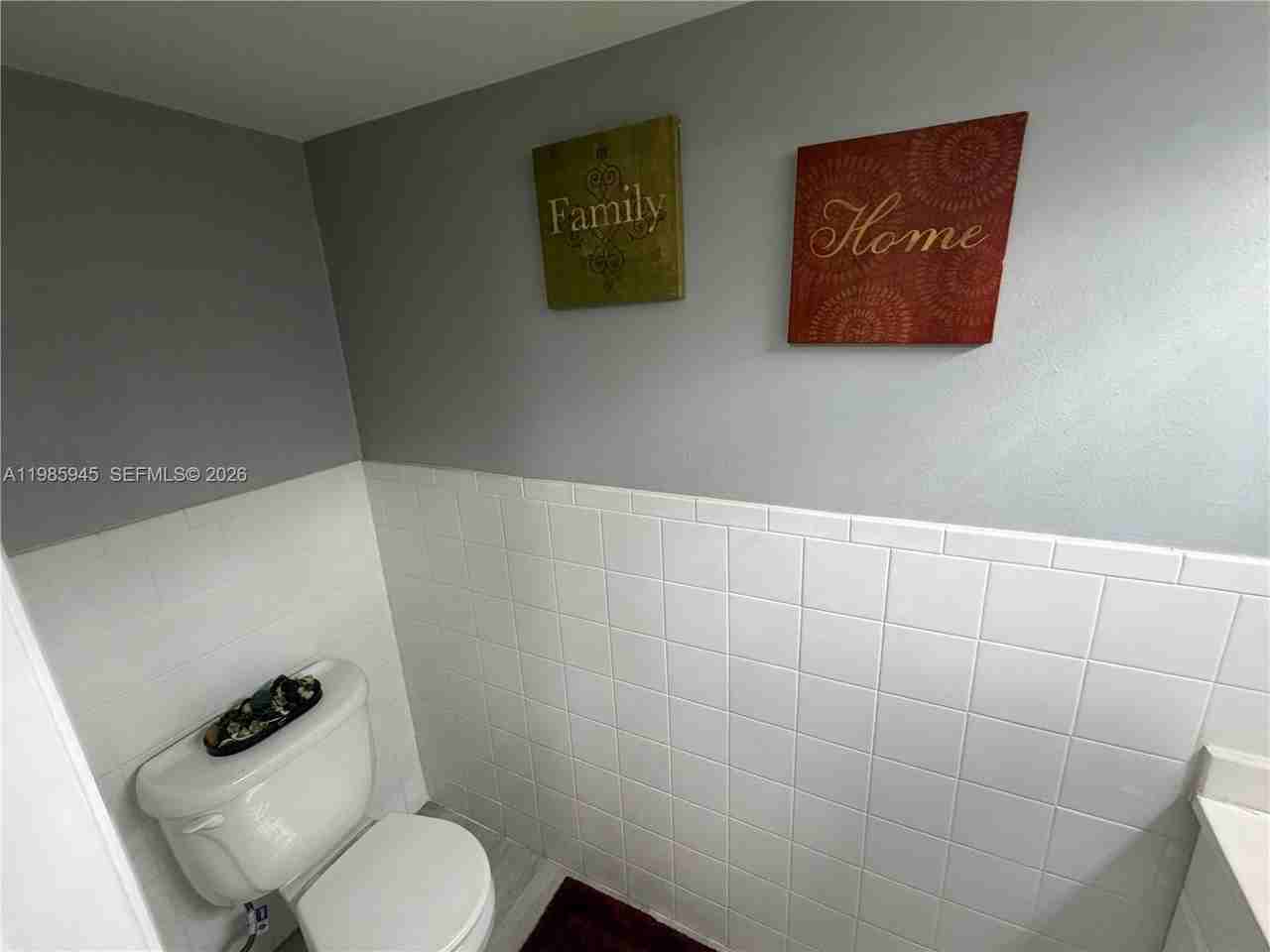 3962 Inverrary Dr #A3 - Photo 7 of 43