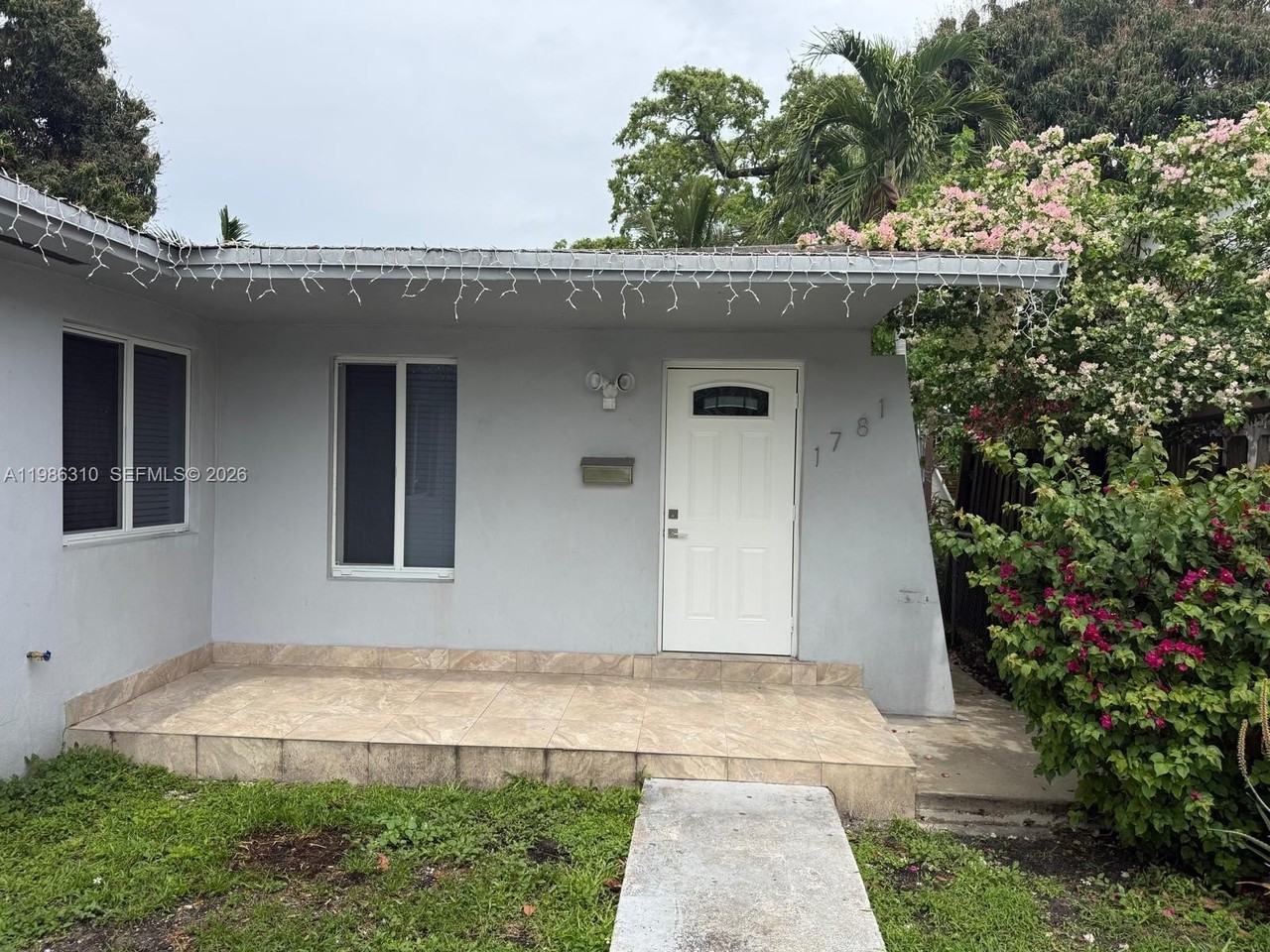 1781 Nw 16th St - Photo 3 of 23