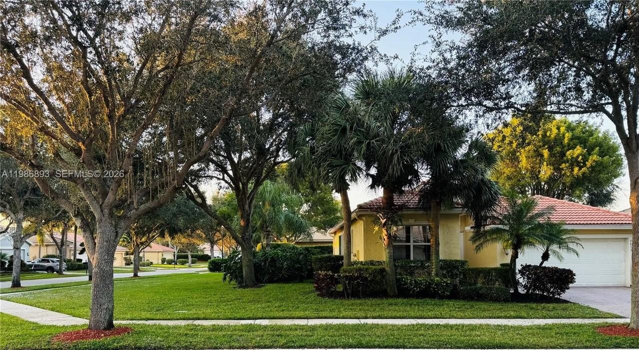 6833 Watertown Dr - Photo 2 of 50