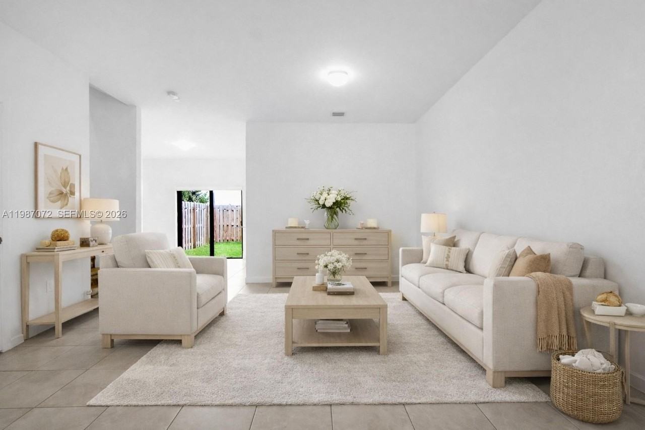 23521 Sw 129th Ave - Photo 2 of 38