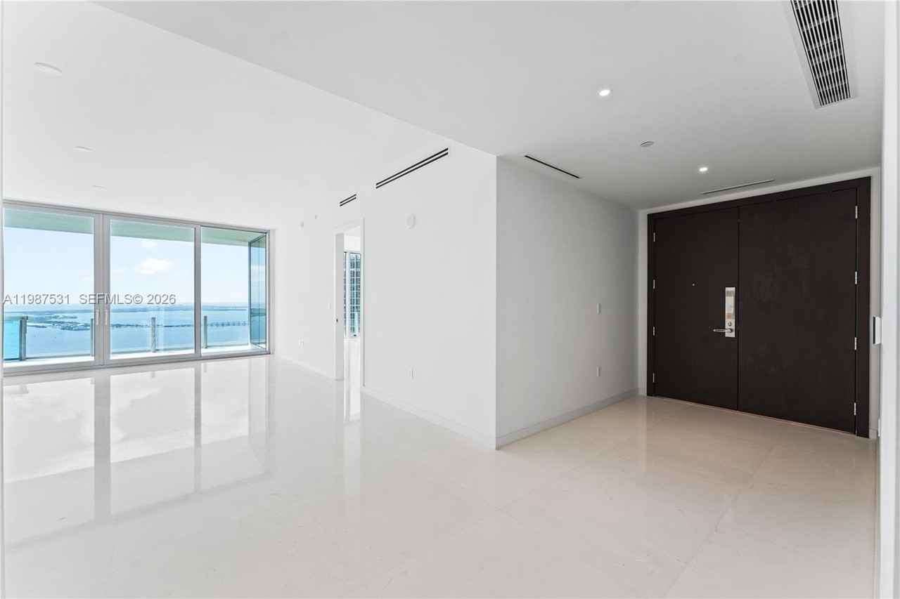 300 Biscayne Boulevard Way #5003 - Photo 3 of 50