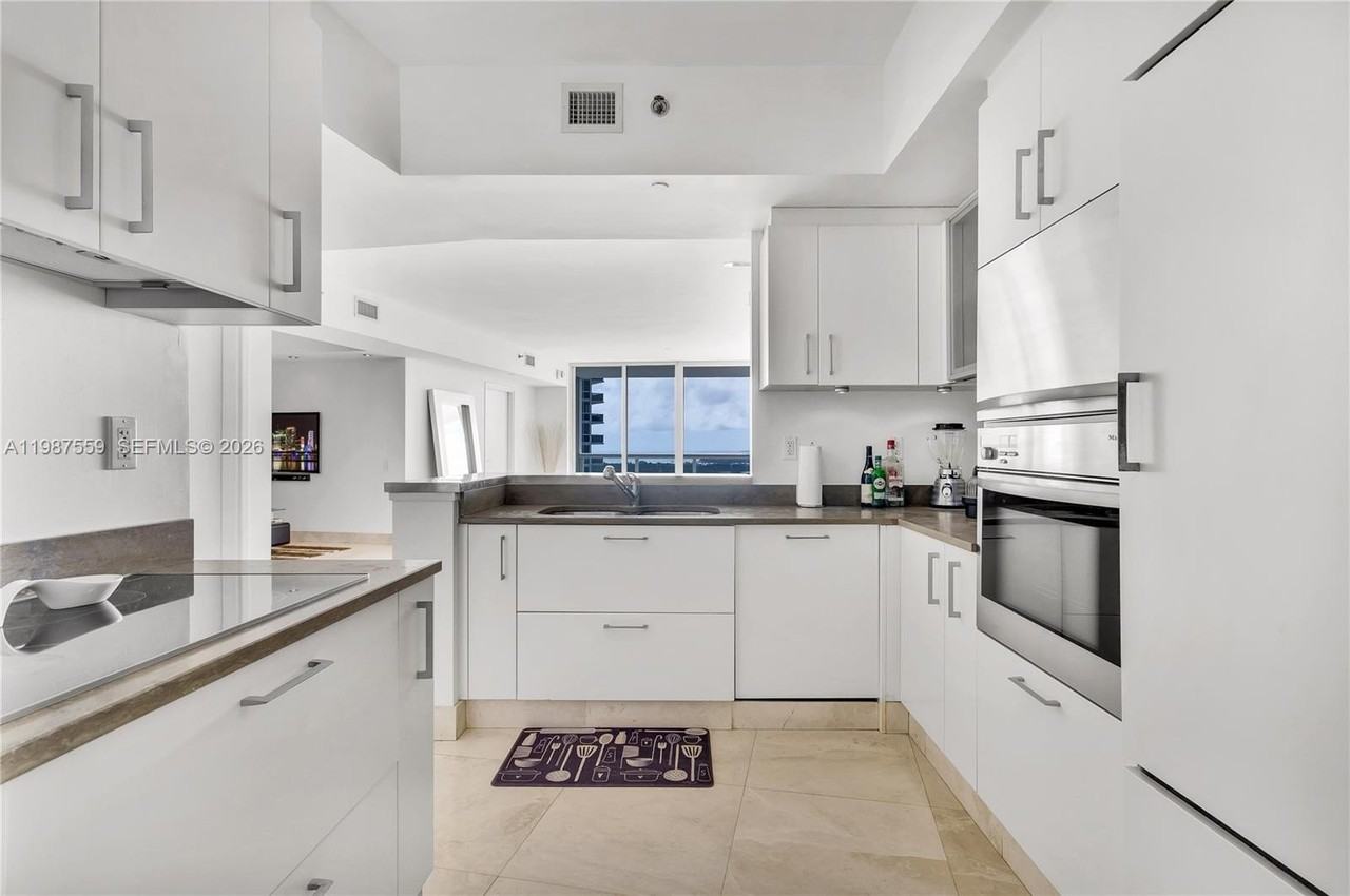 450 Alton Rd #2005 - Photo 7 of 19