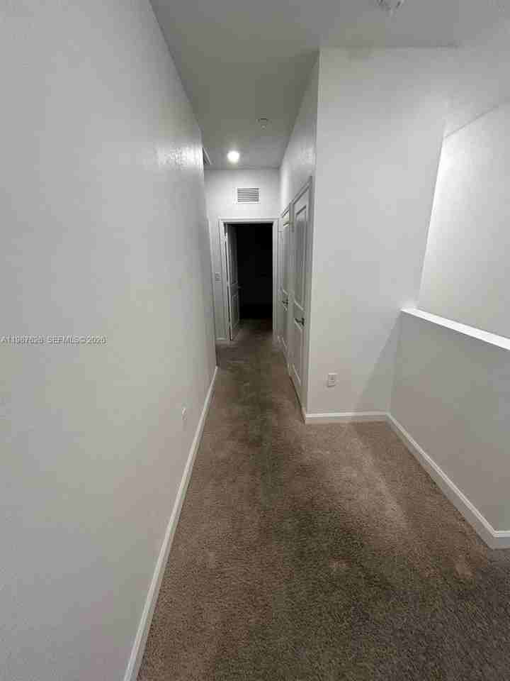 624 Sw 12th St - Photo 6 of 14