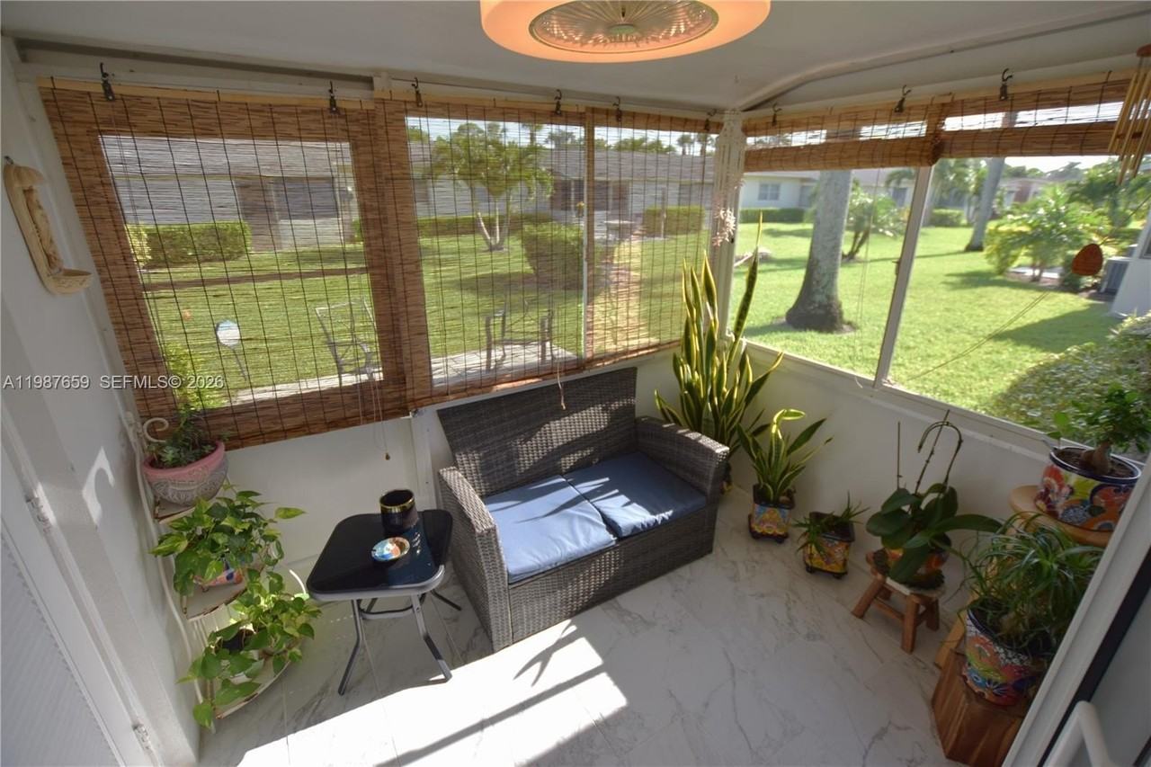 2572 Emory Dr E #F - Photo 3 of 50