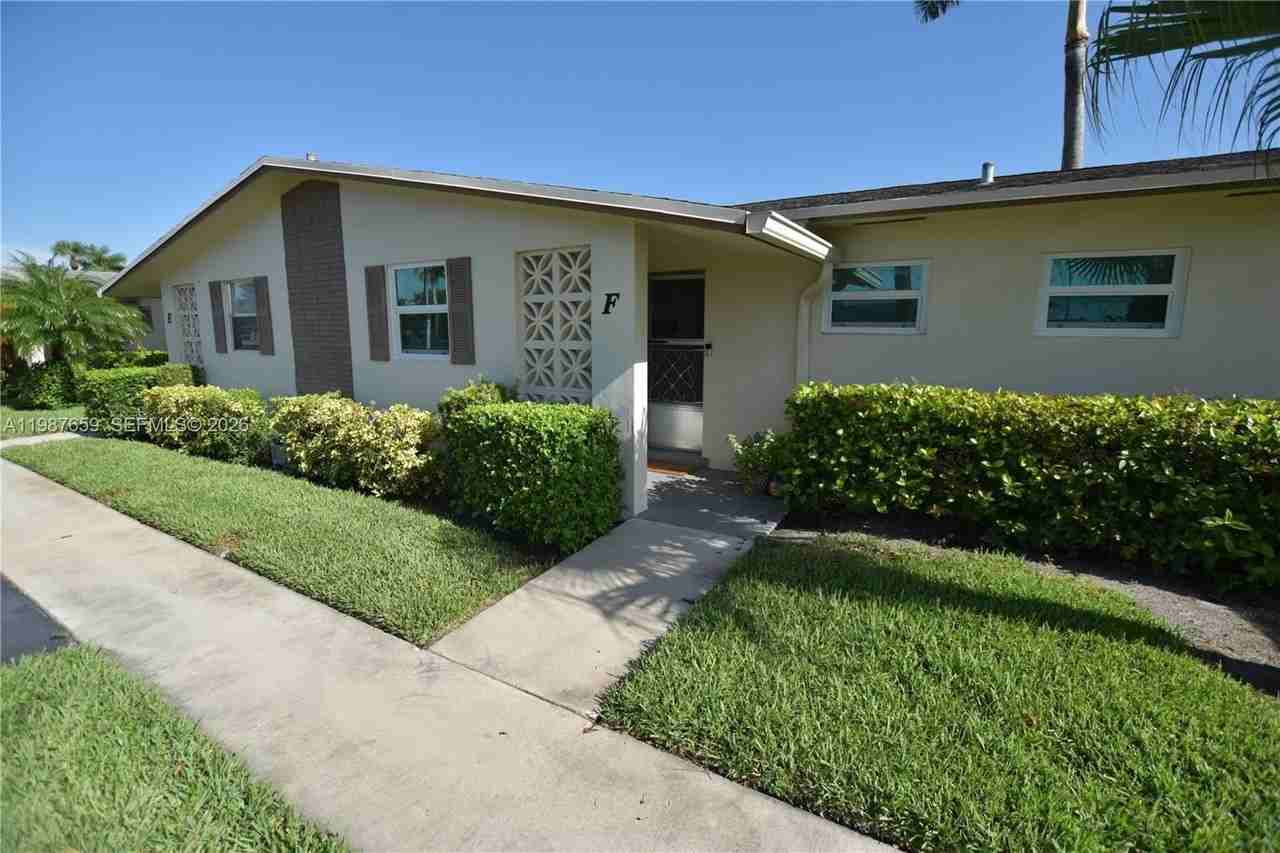 2572 Emory Dr E #F - Photo 5 of 50