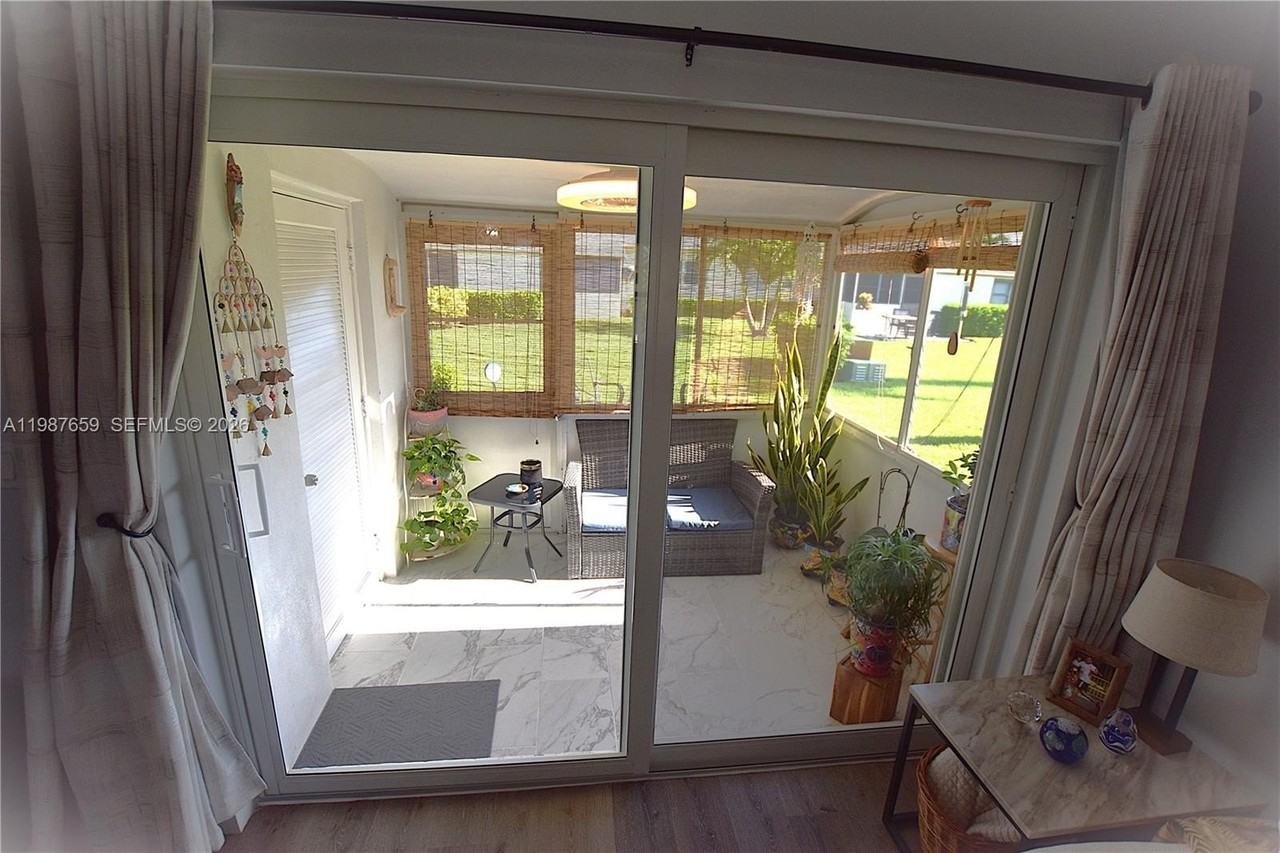 2572 Emory Dr E #F - Photo 6 of 50