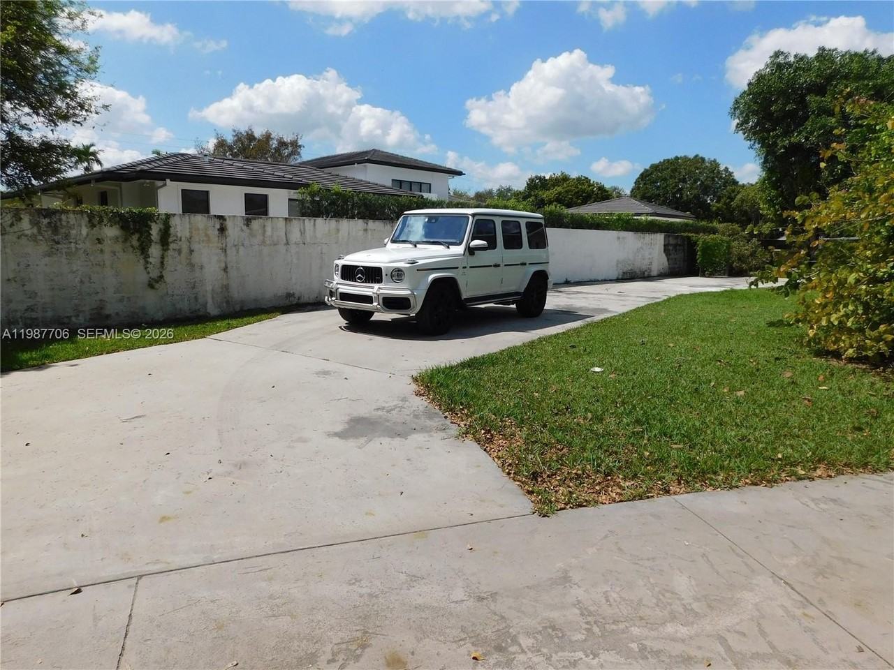 6700 Sw 97th Ave #B - Photo 3 of 12