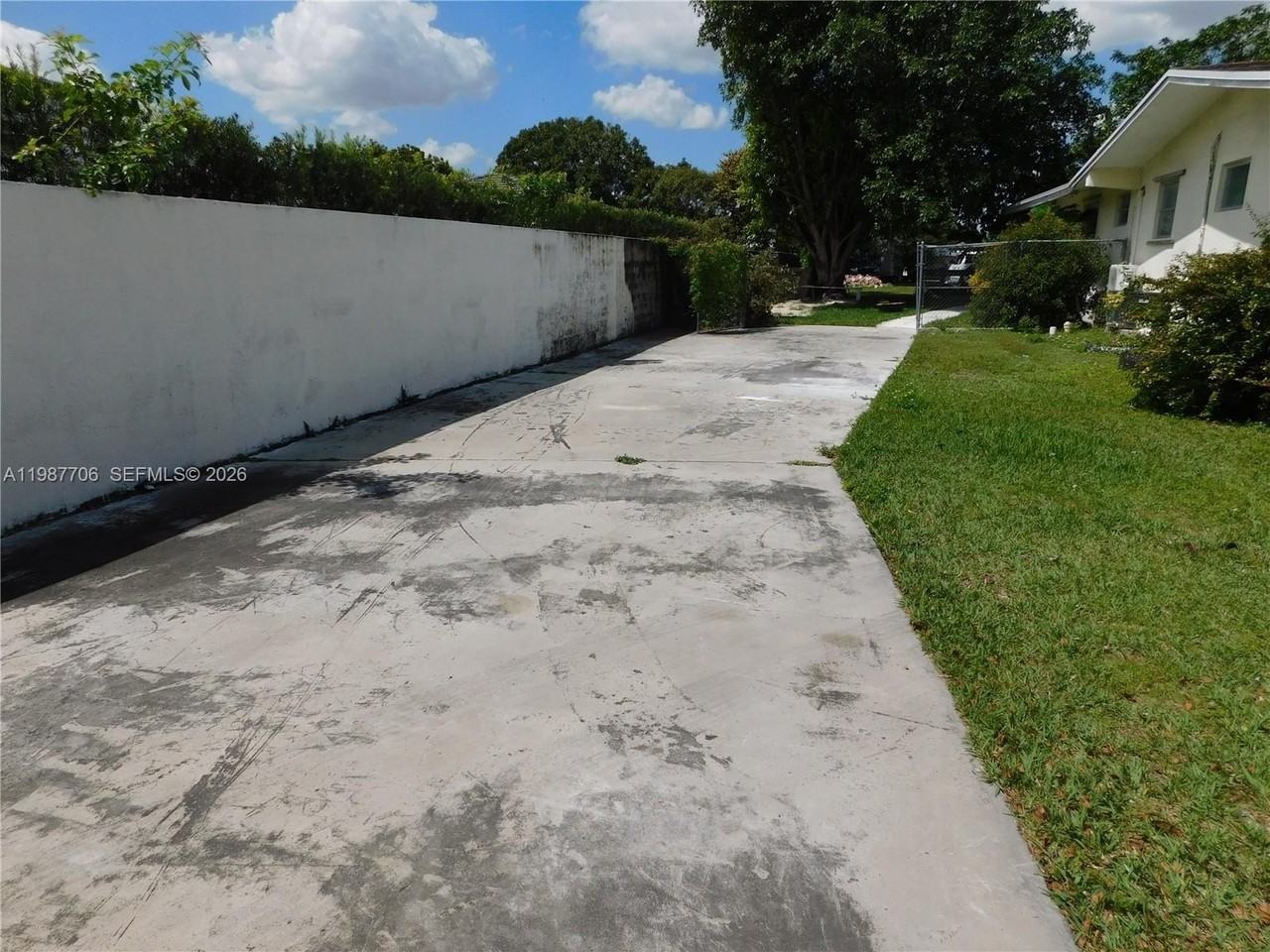 6700 Sw 97th Ave #B - Photo 4 of 12