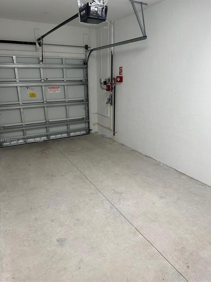 17173 Sw 1st St - Photo 5 of 6