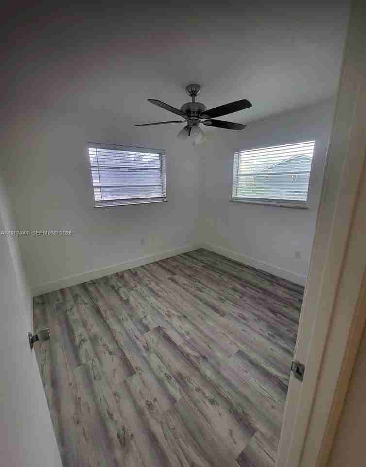 1467 Sw 3rd St #2 - Photo 4 of 12