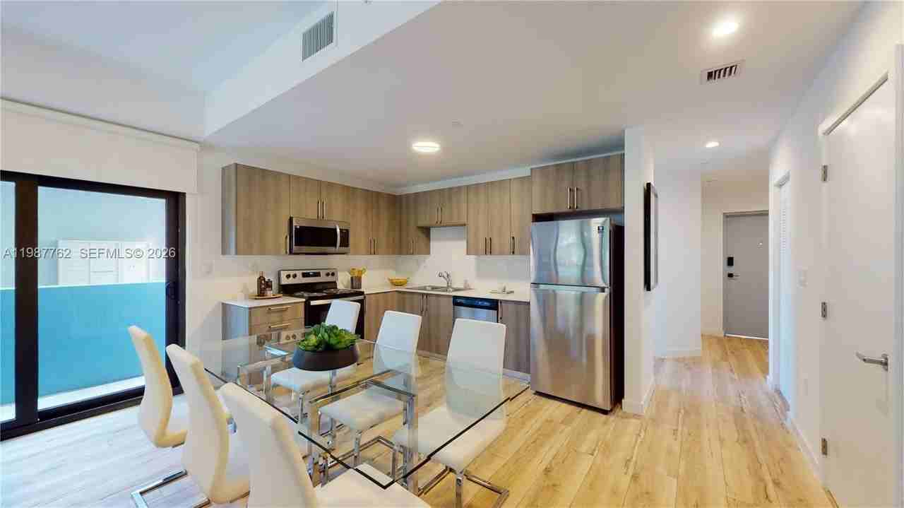24705 Sw 129th Ave #114 - Photo 5 of 34