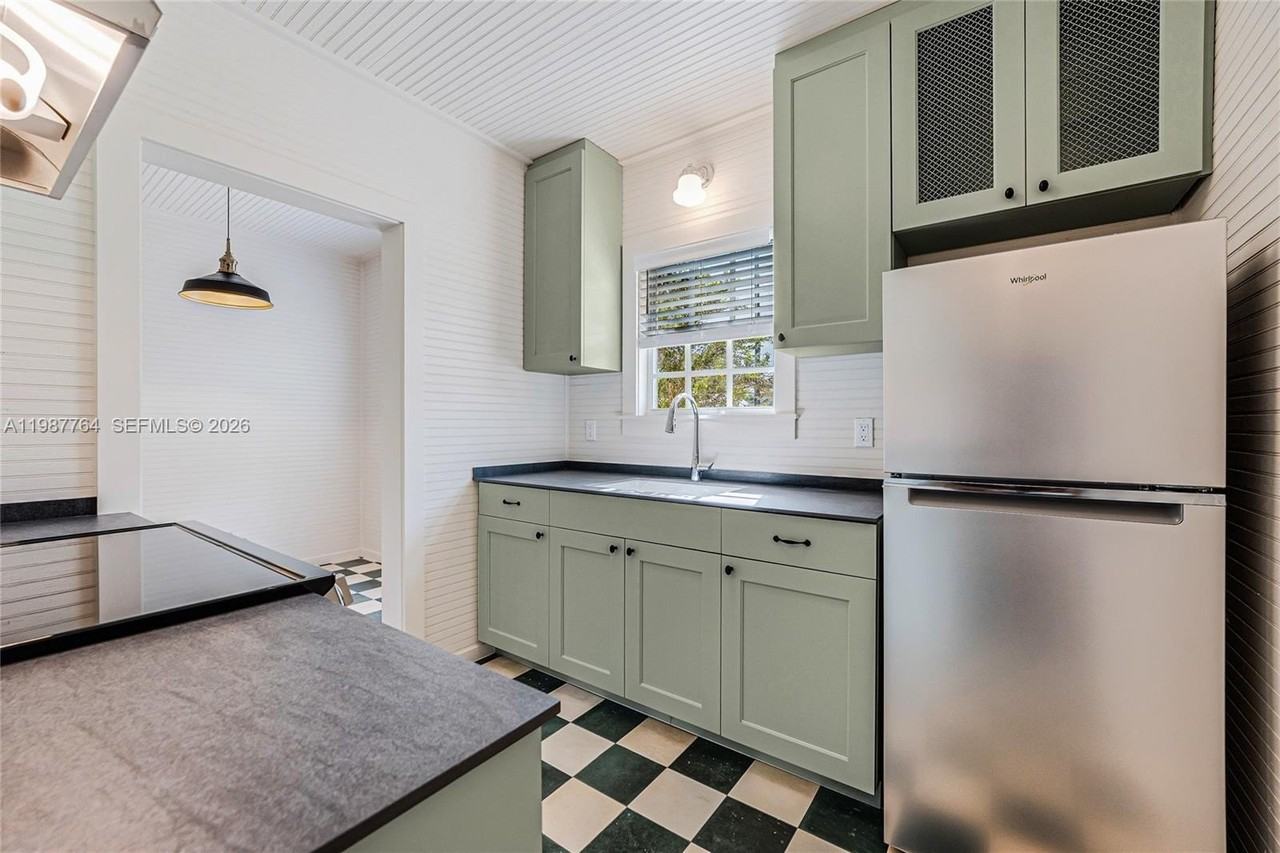 3826 Oak Ave #3826 - Photo 2 of 19