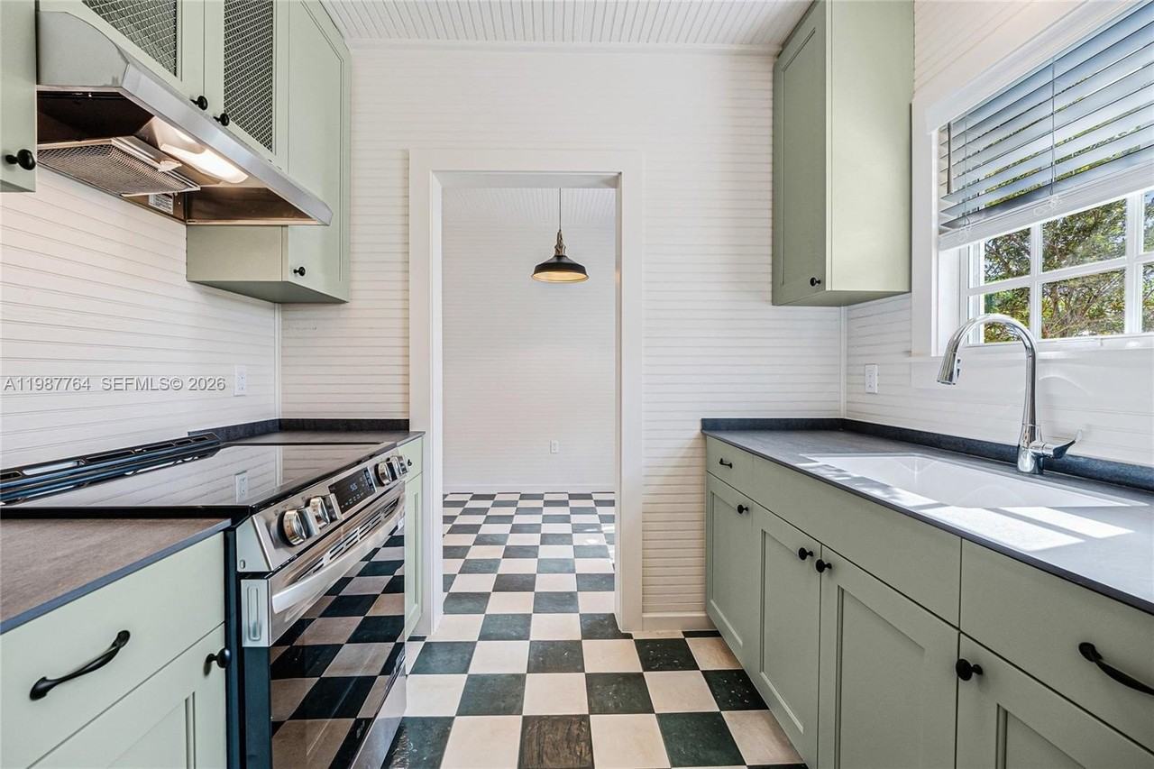 3826 Oak Ave #3826 - Photo 3 of 19