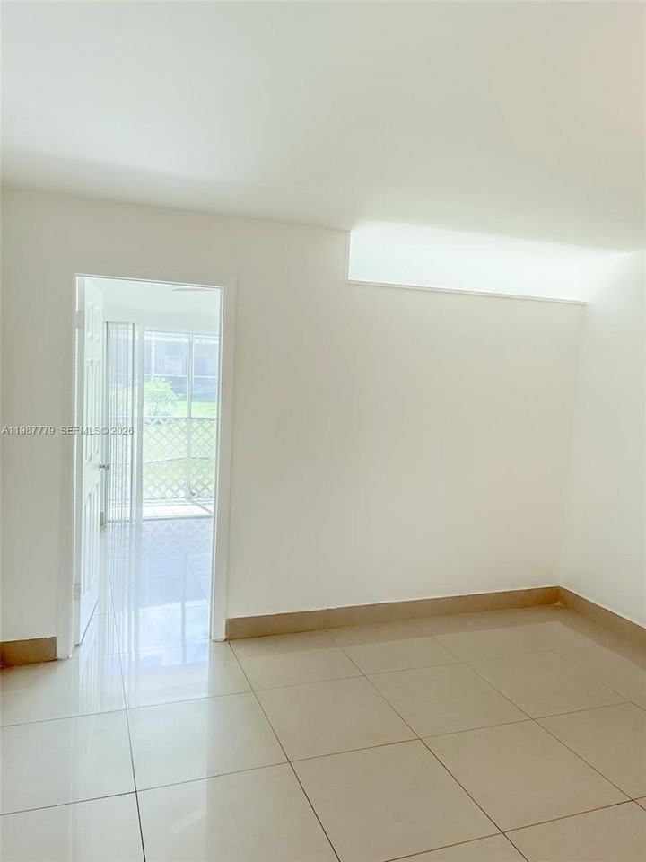 3610 Nw 21st St #104 - Photo 7 of 16