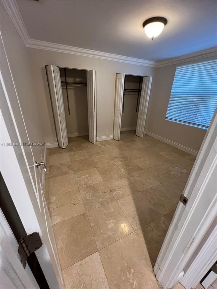 481 Menendez Ave #9 - Photo 6 of 7