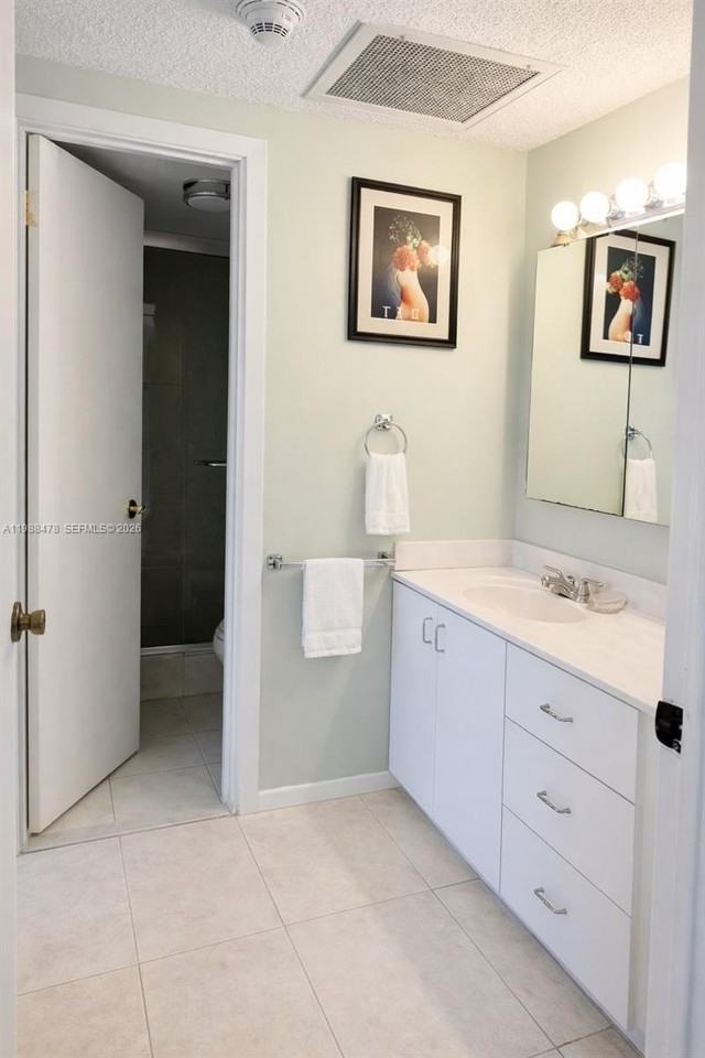 500 Bayview Dr #1225 - Photo 5 of 13
